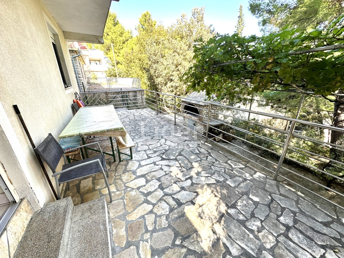 Hiša Donji Karin, 190m2