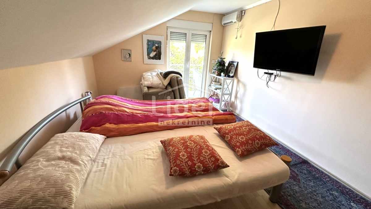 Hiša Donji Karin, 190m2