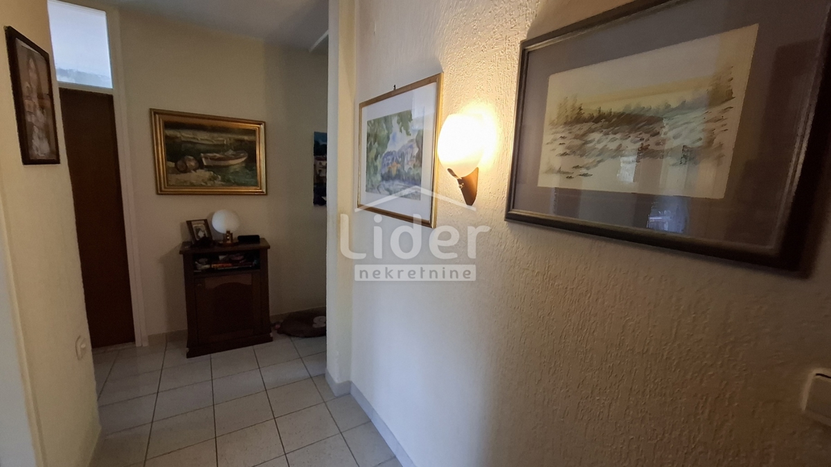 Stanovanje Marčeljeva Draga, 74m2