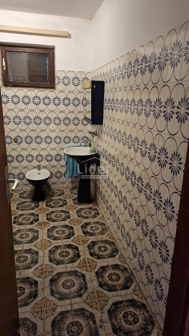 Hiša Kostrena, 230m2