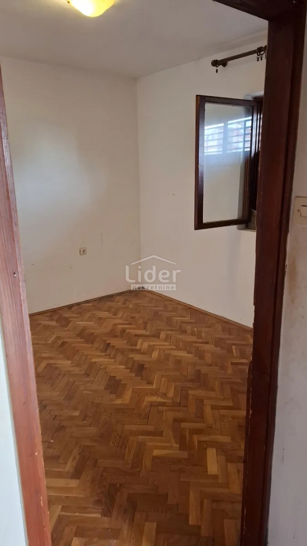 Hiša Kostrena, 230m2