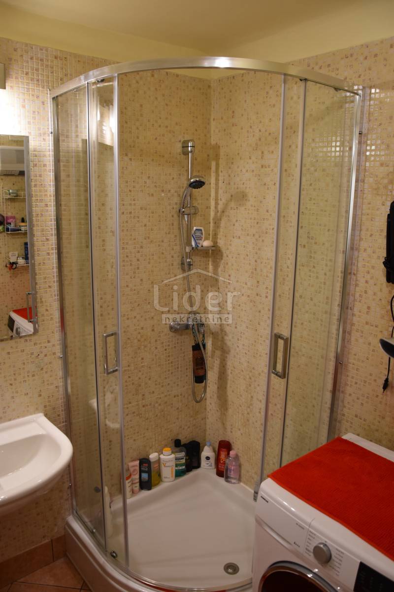 Stanovanje Centar, 73m2