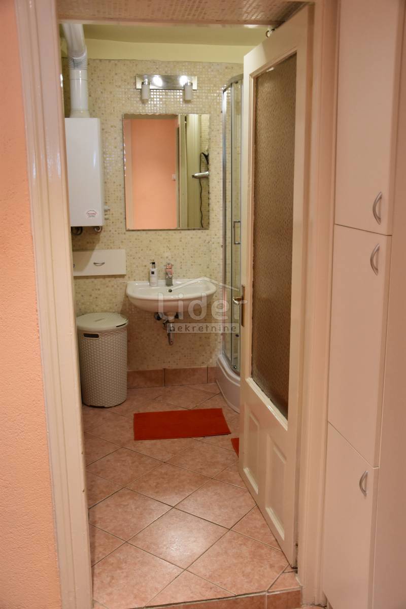 Stanovanje Centar, 73m2