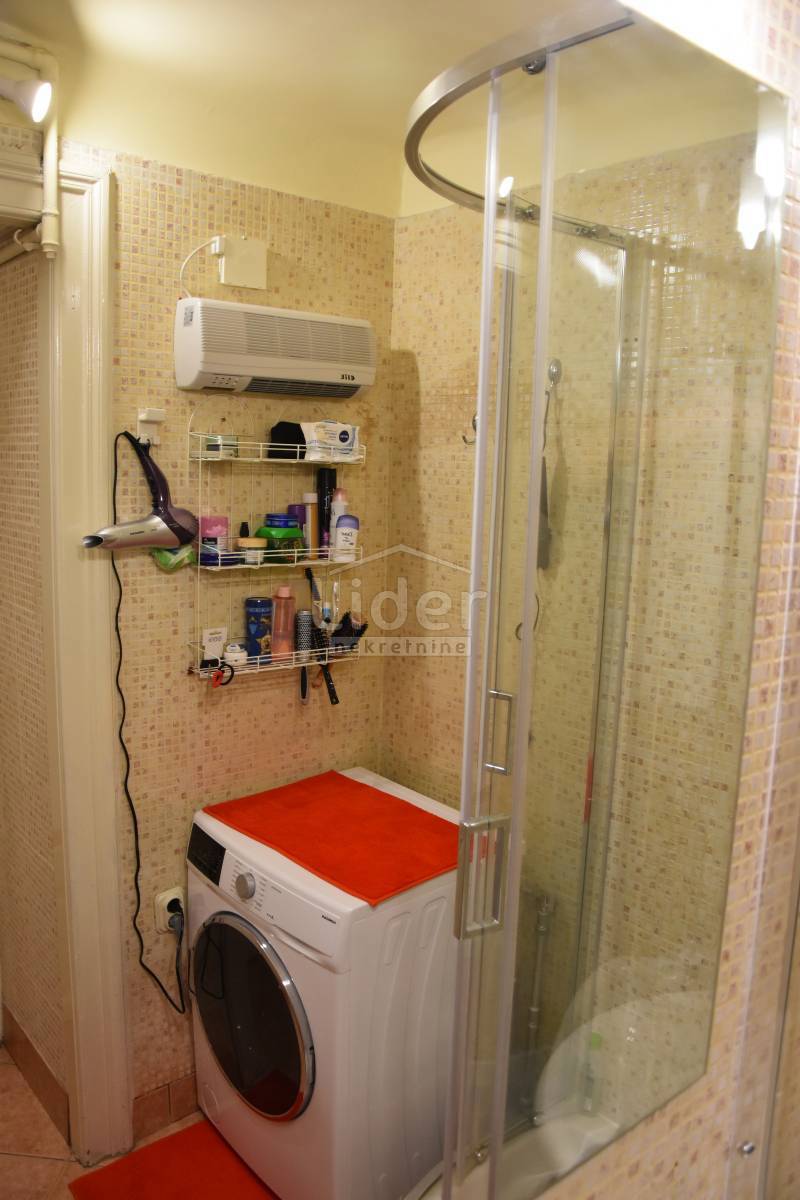 Stanovanje Centar, 73m2