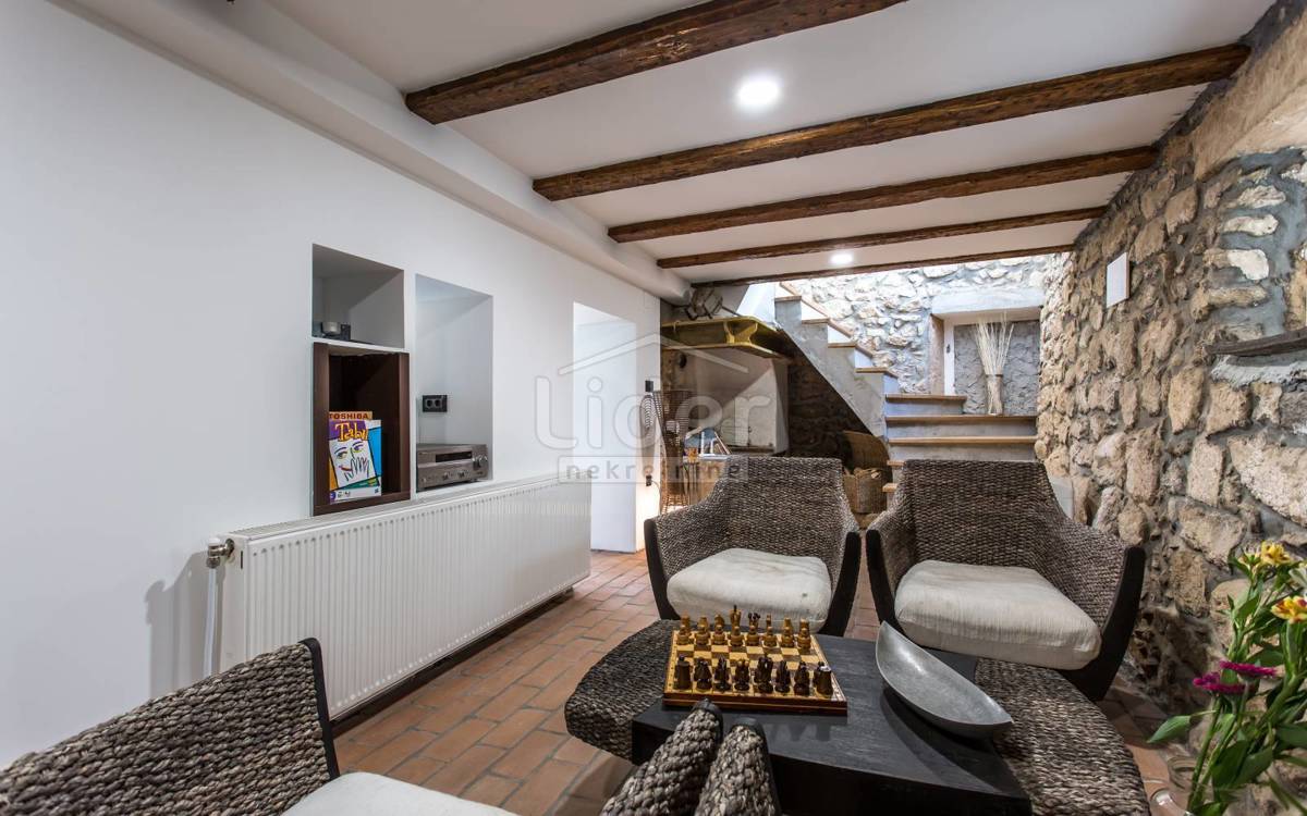 Hiša Dobrinj, 287m2