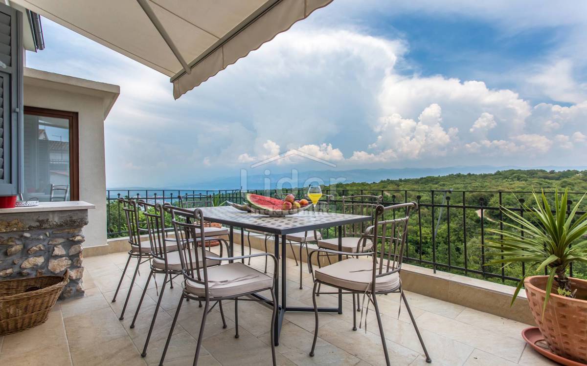 Hiša Dobrinj, 287m2