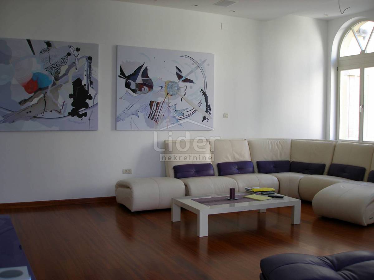 Stanovanje Opatija - Centar, 117m2