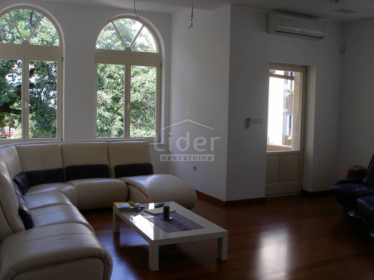 Stanovanje Opatija - Centar, 117m2