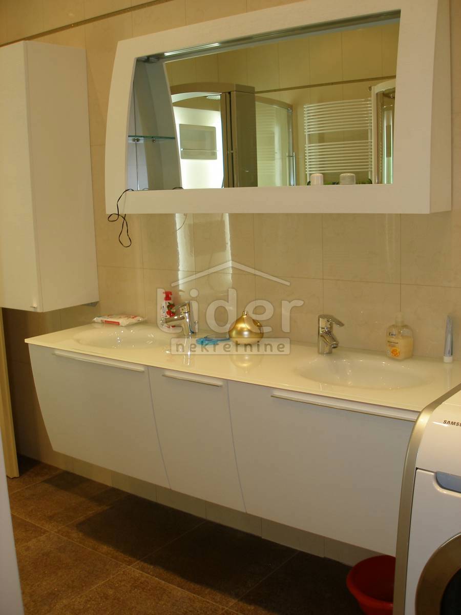 Stanovanje Opatija - Centar, 117m2