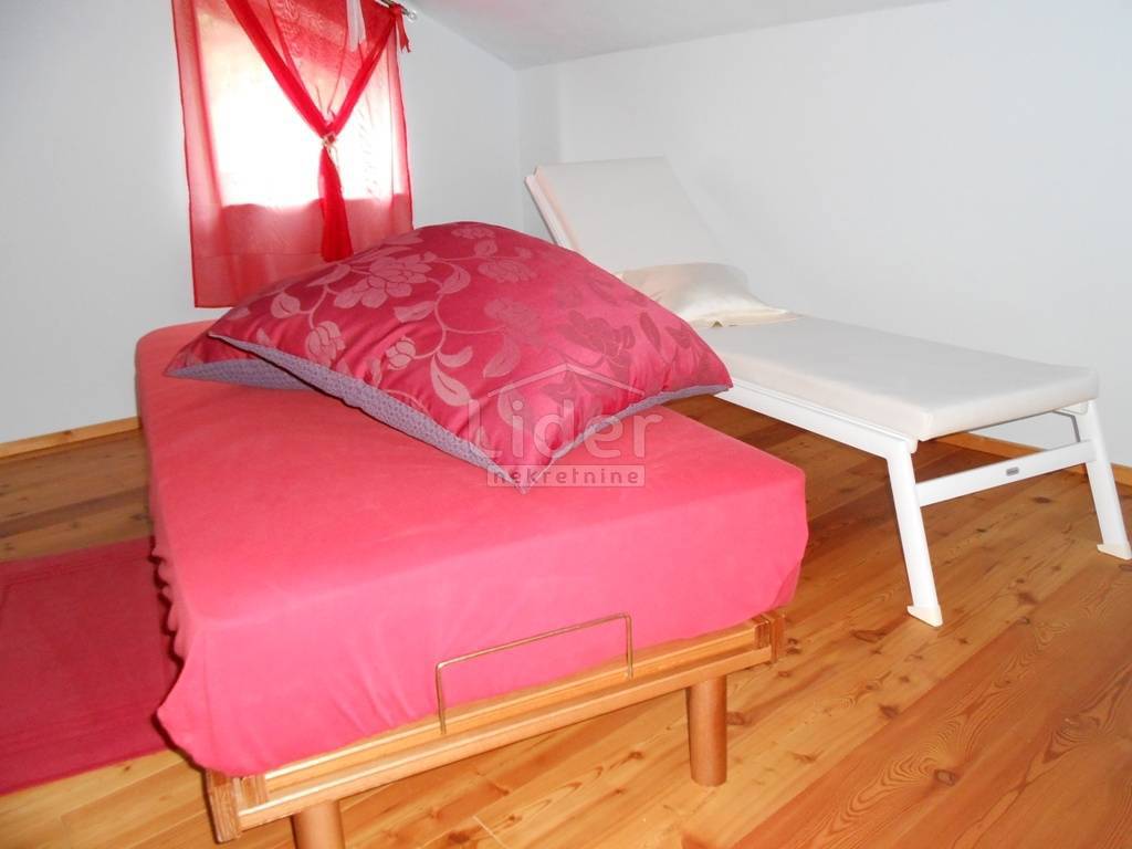 Hiša Rukavac, 180m2