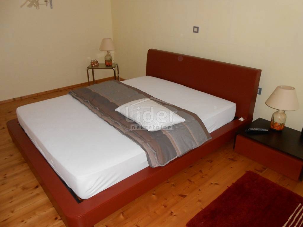 Hiša Rukavac, 180m2