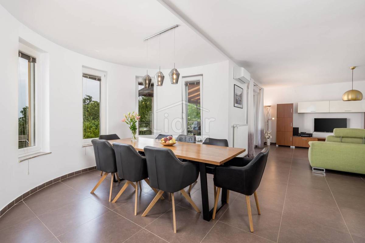 Hiša Veprinac, 200m2