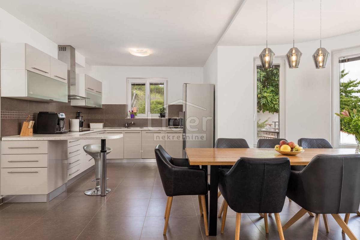 Hiša Veprinac, 200m2