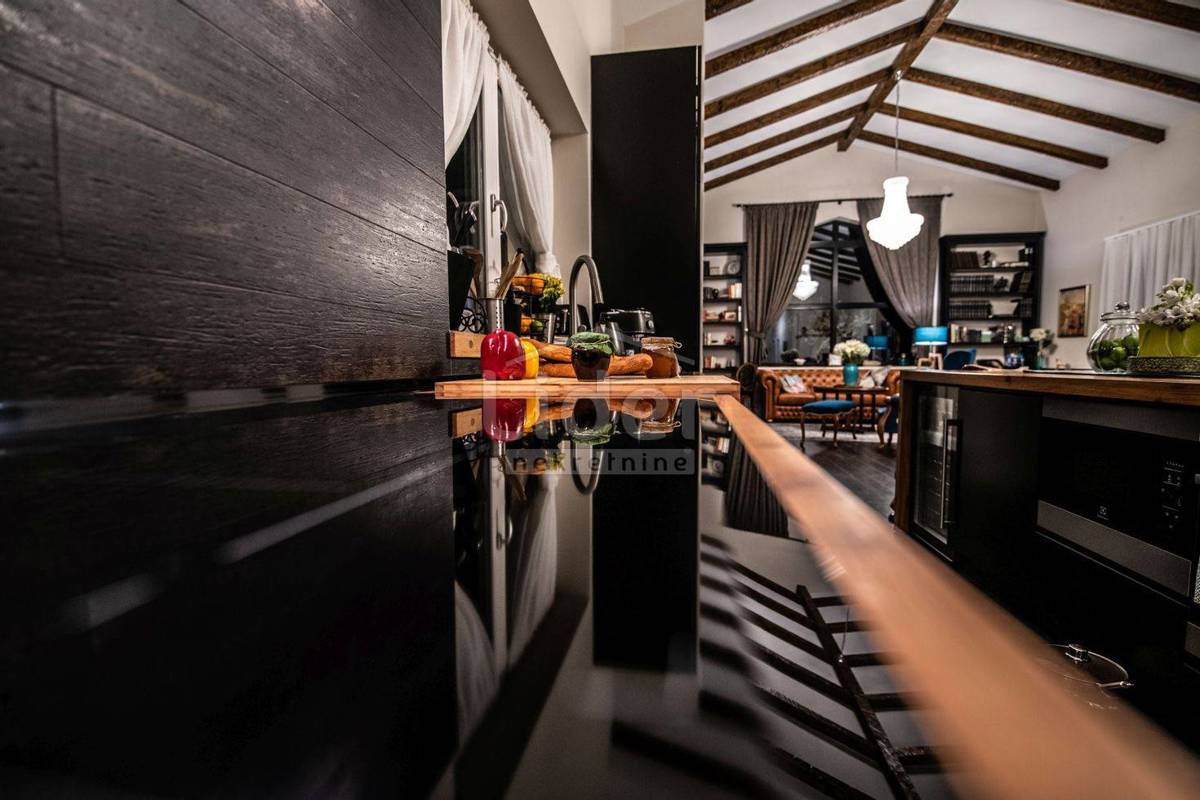 Hiša Grožnjan, 220m2