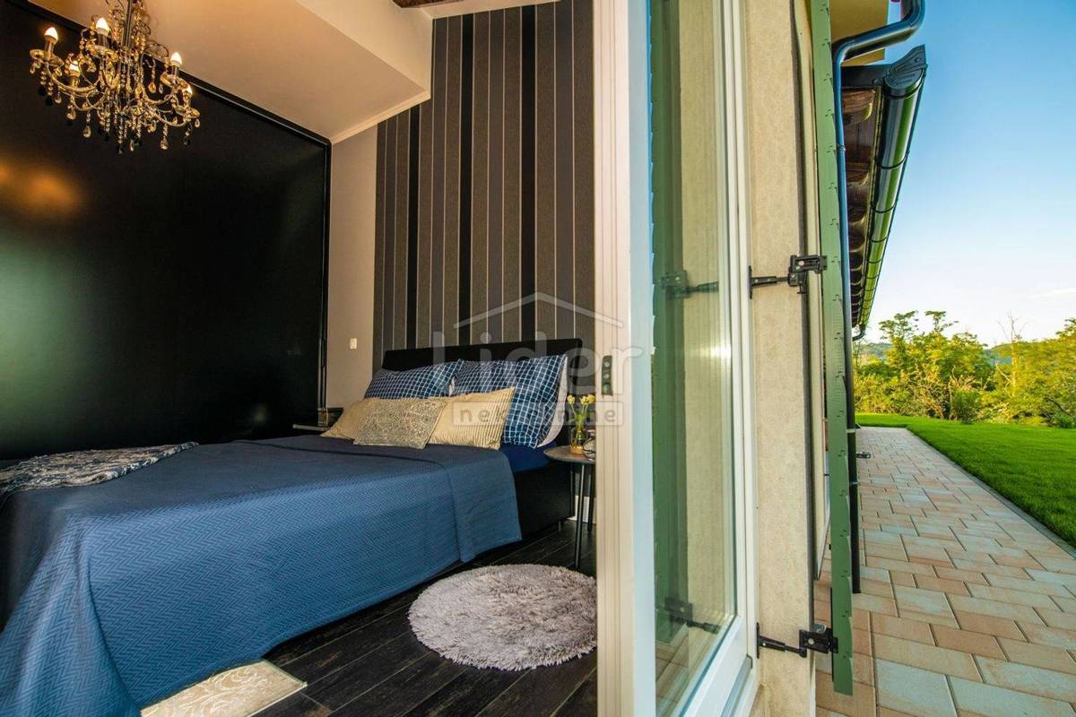 Hiša Grožnjan, 220m2