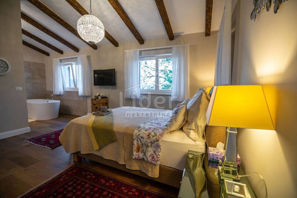 Hiša Grožnjan, 220m2