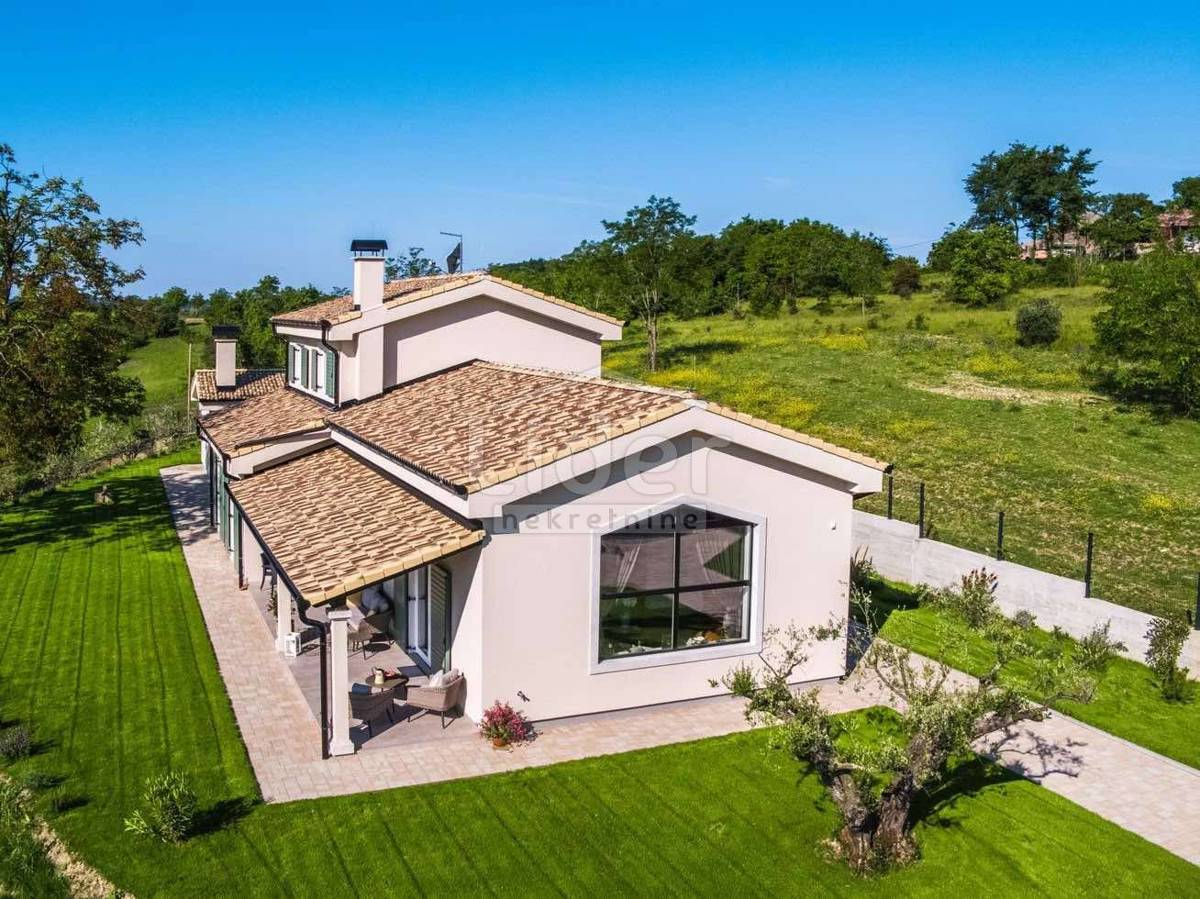 Hiša Grožnjan, 220m2