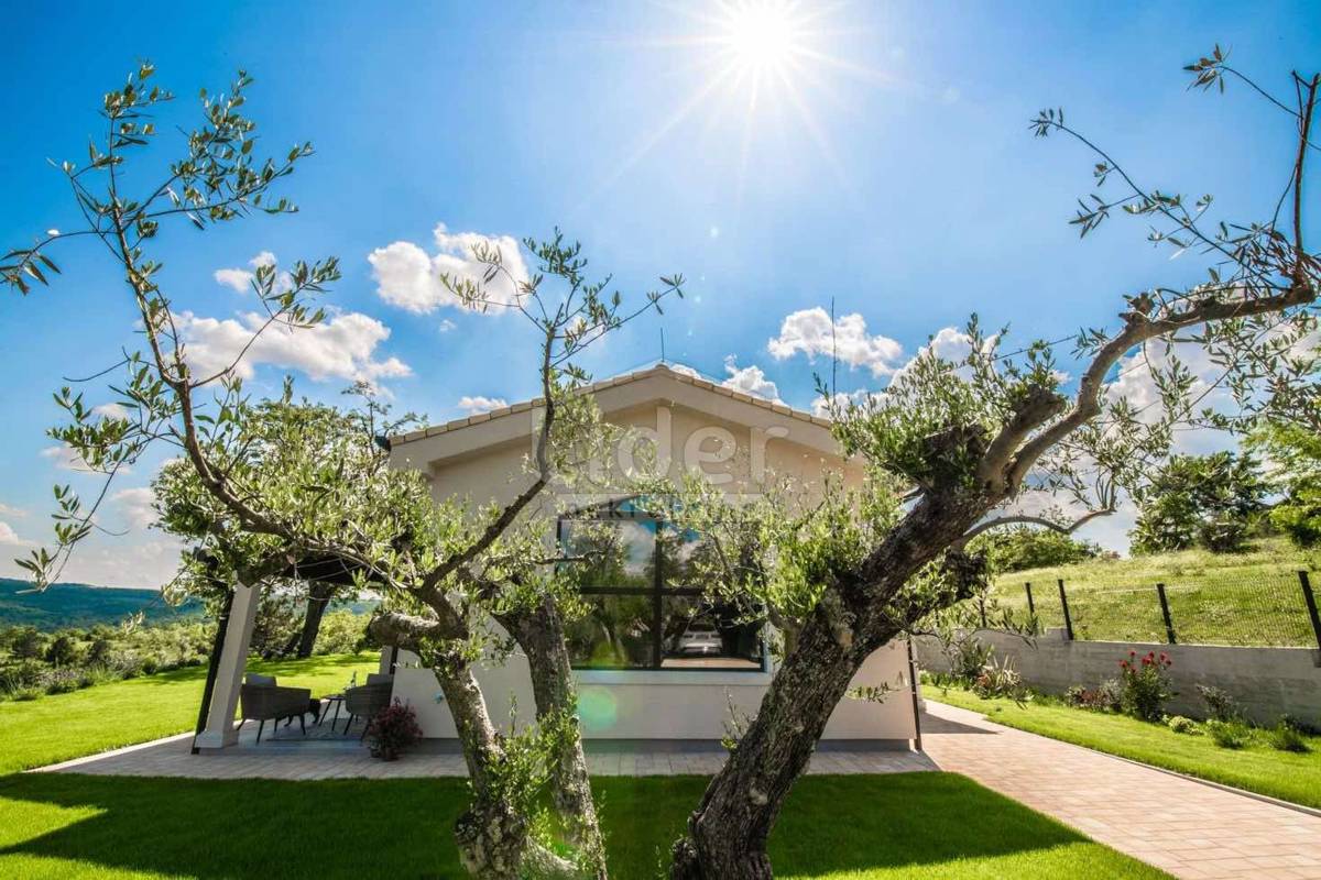 Hiša Grožnjan, 220m2