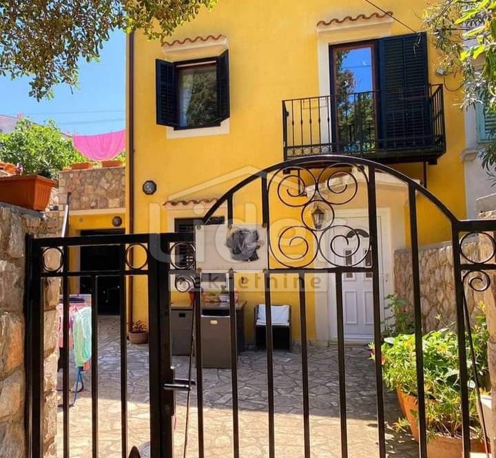 Hiša Mali Lošinj, 160m2