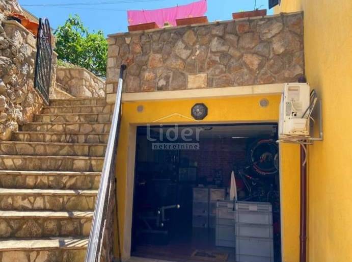 Hiša Mali Lošinj, 160m2