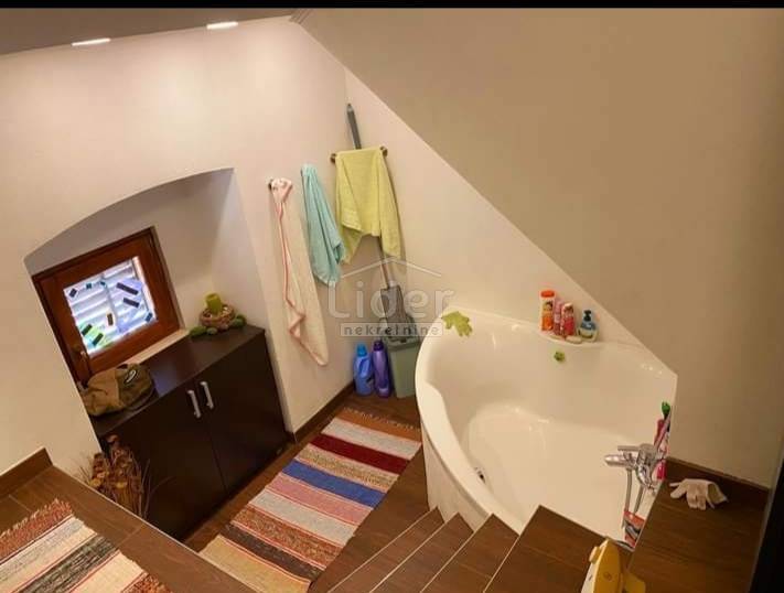 Hiša Mali Lošinj, 160m2