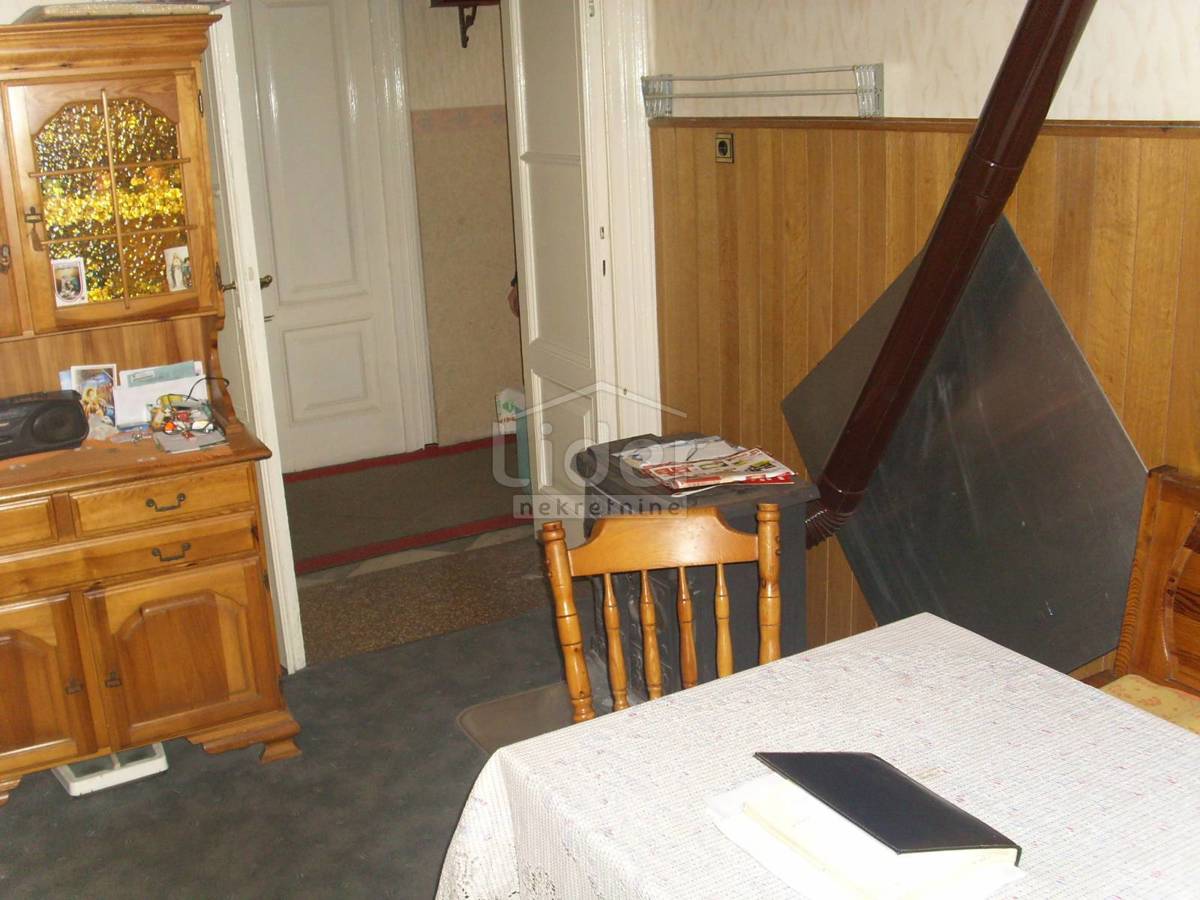 Stanovanje Centar, 77m2