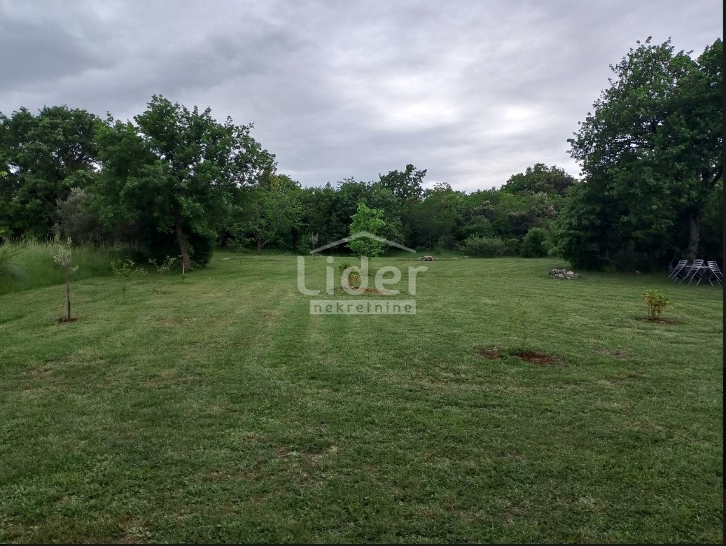 Zemljišče Rovinj, 4217m2