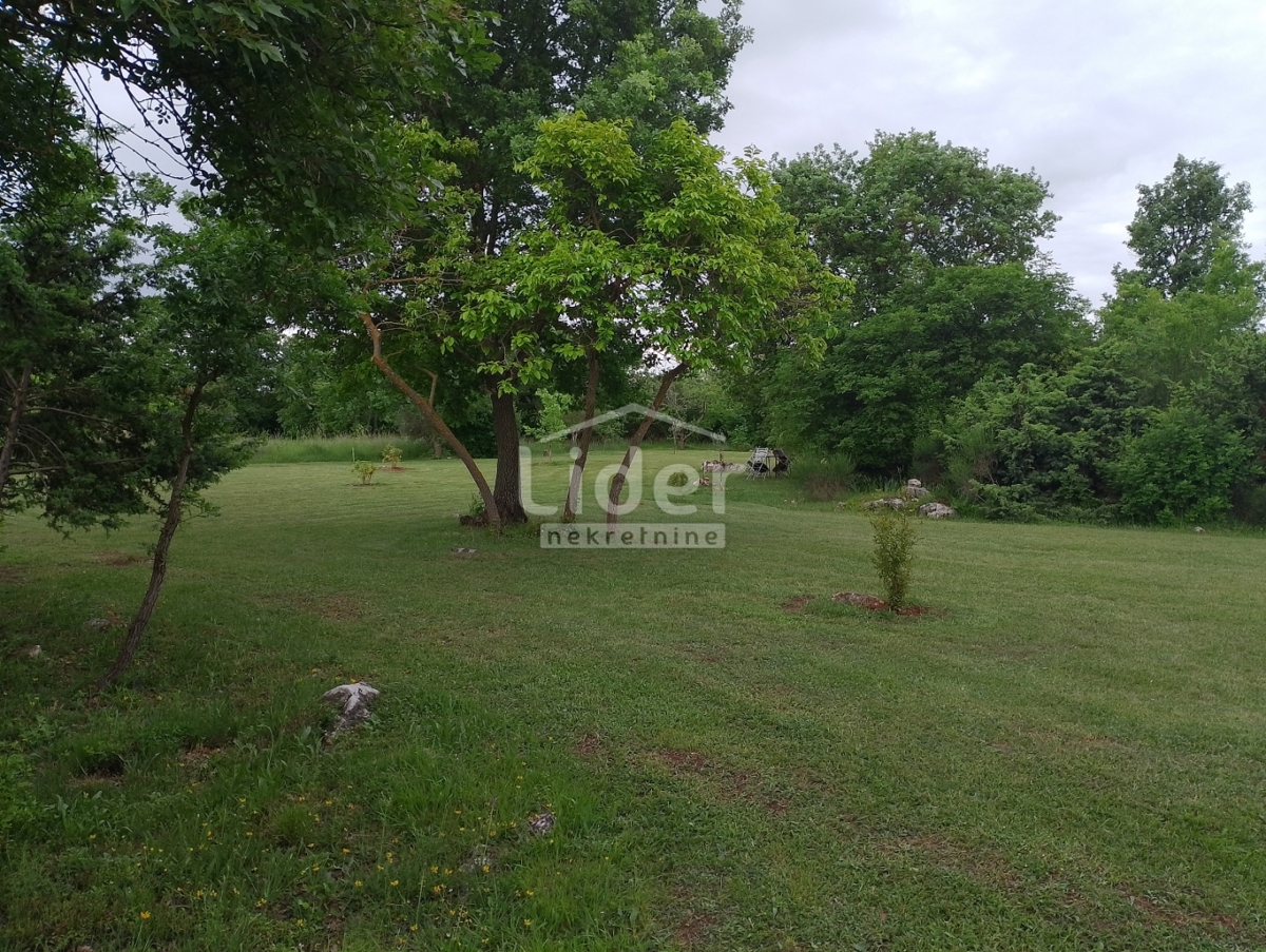 Zemljišče Rovinj, 4217m2