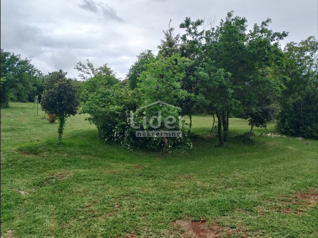 Zemljišče Rovinj, 4217m2