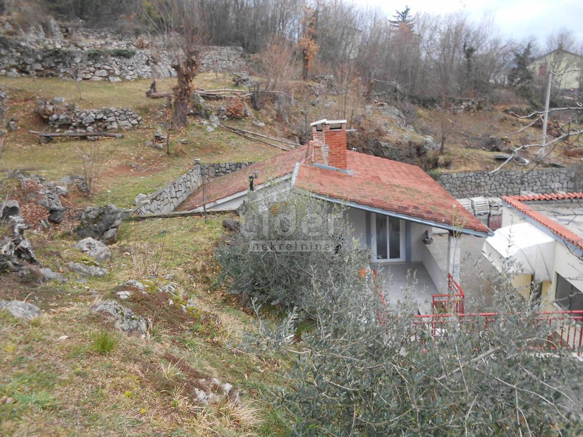 Hiša Rukavac, 200m2