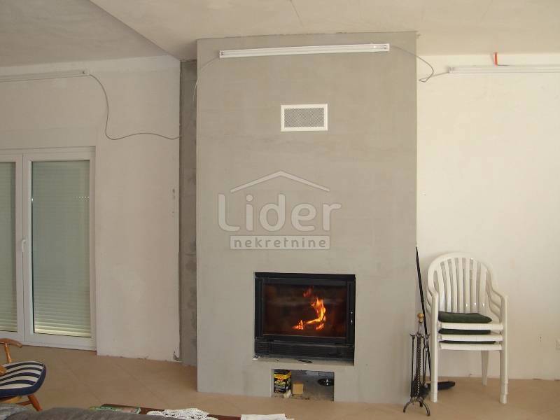 Hiša Jadranovo, 550m2