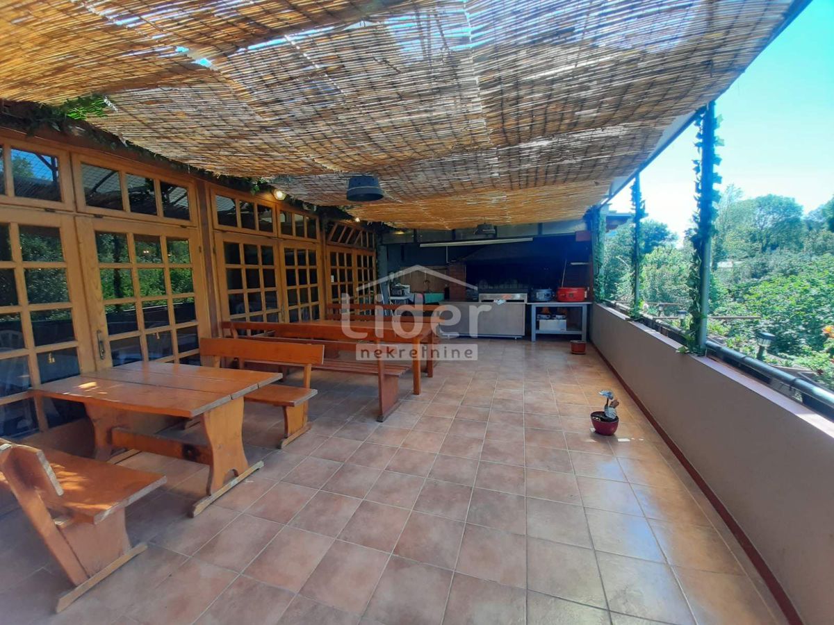 Poslovni prostor Mlaka, 219m2