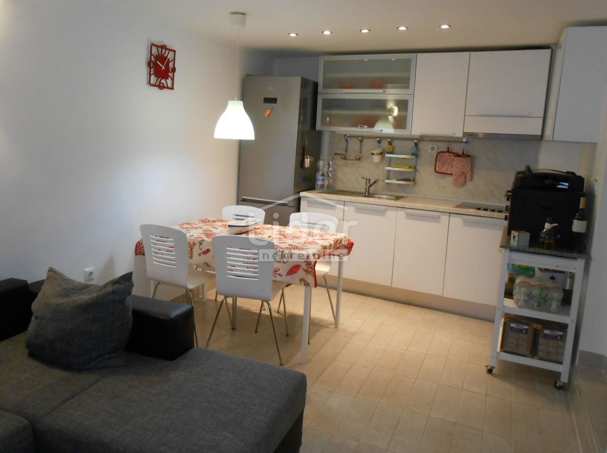 Hiša Crikvenica, 60m2