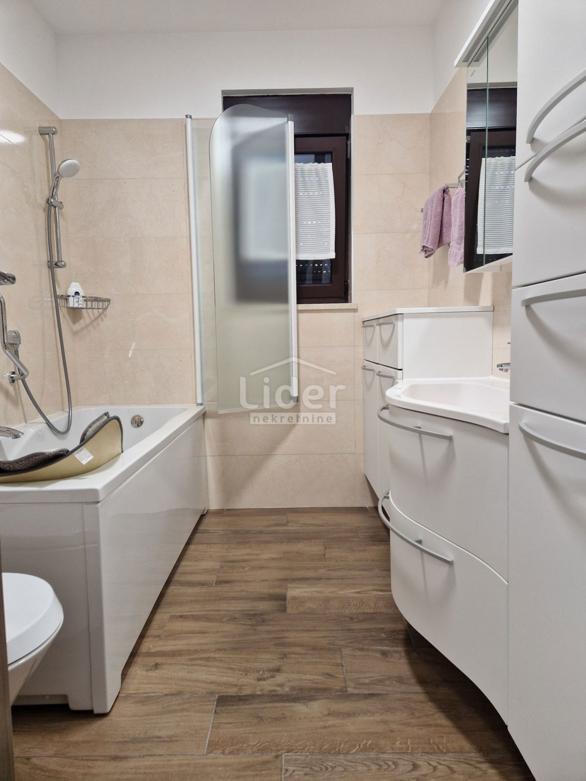 Hiša Glavani, 227m2