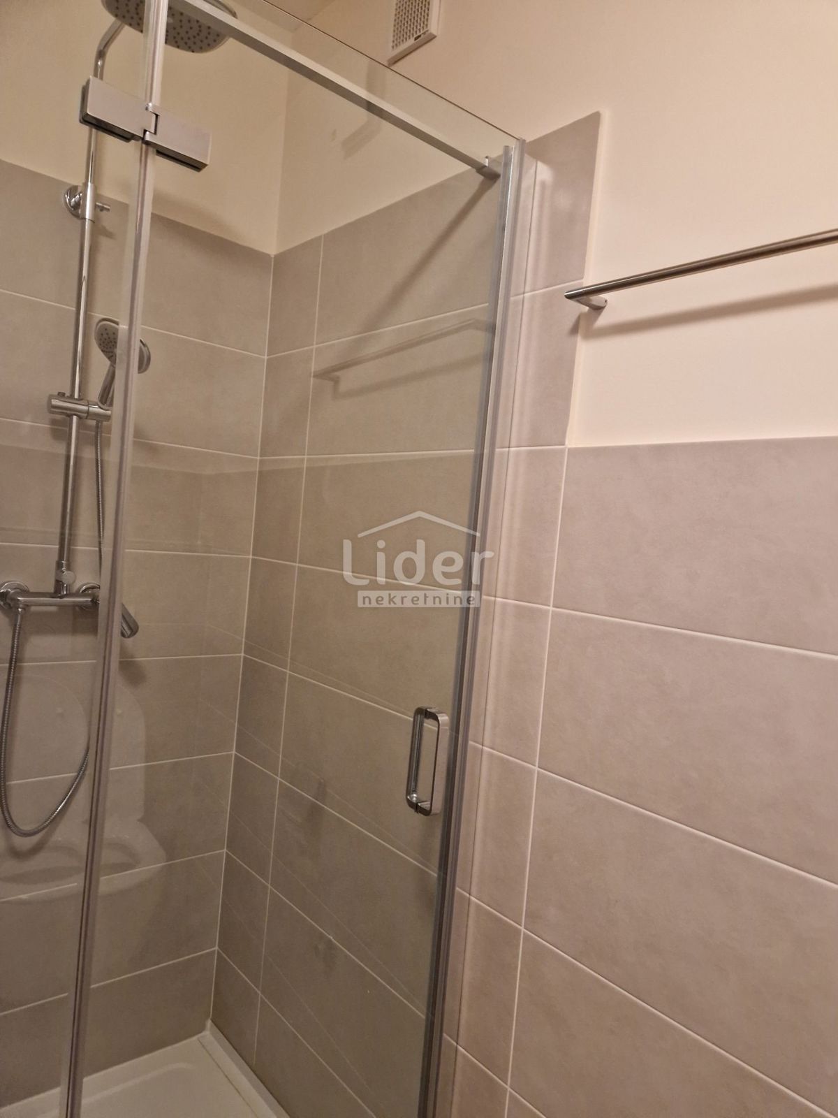 Hiša Glavani, 227m2