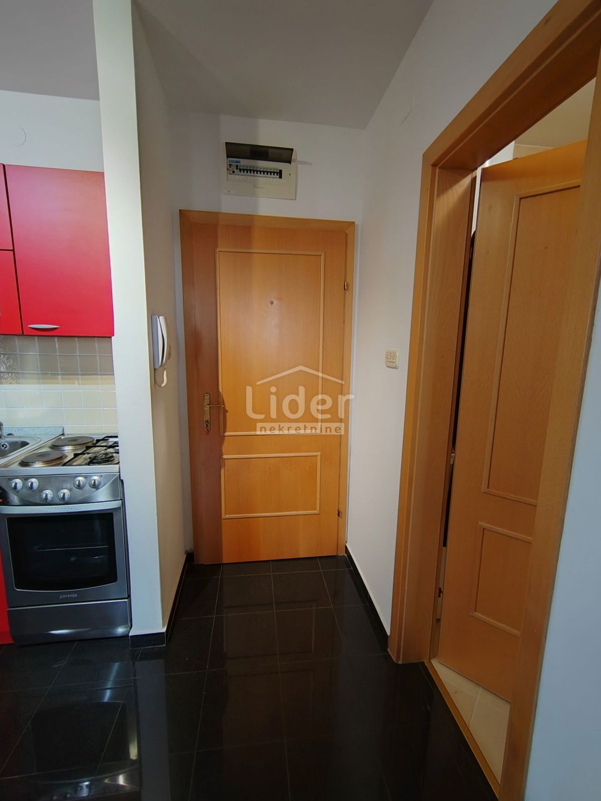 Stanovanje Novalja, 57m2