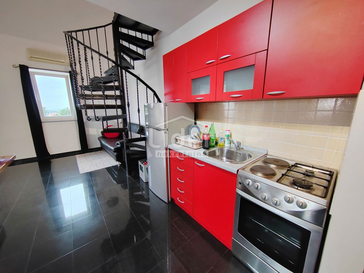 Stanovanje Novalja, 57m2