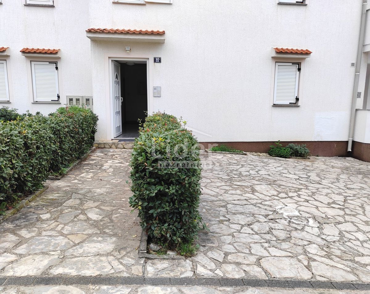 Stanovanje Novalja, 57m2