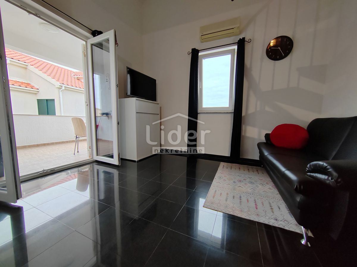 Stanovanje Novalja, 57m2