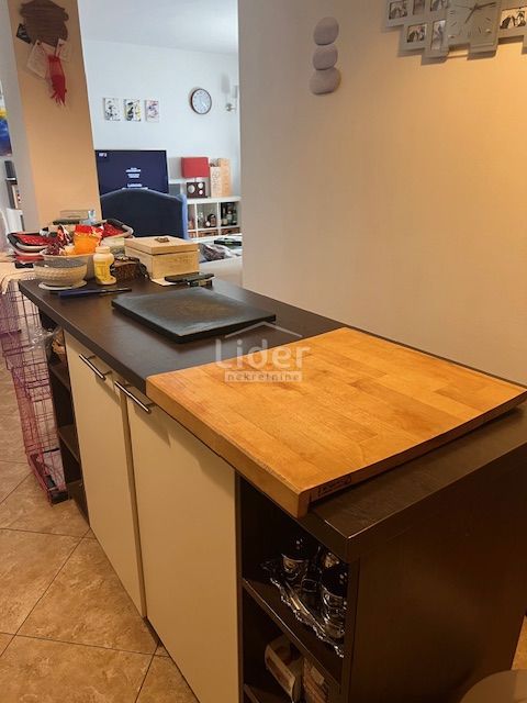 Stanovanje Novigrad, 73m2