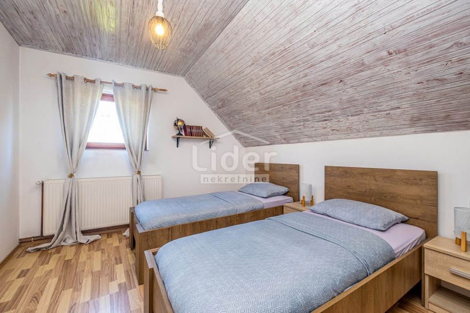 Hiša Ravna Gora, 218m2