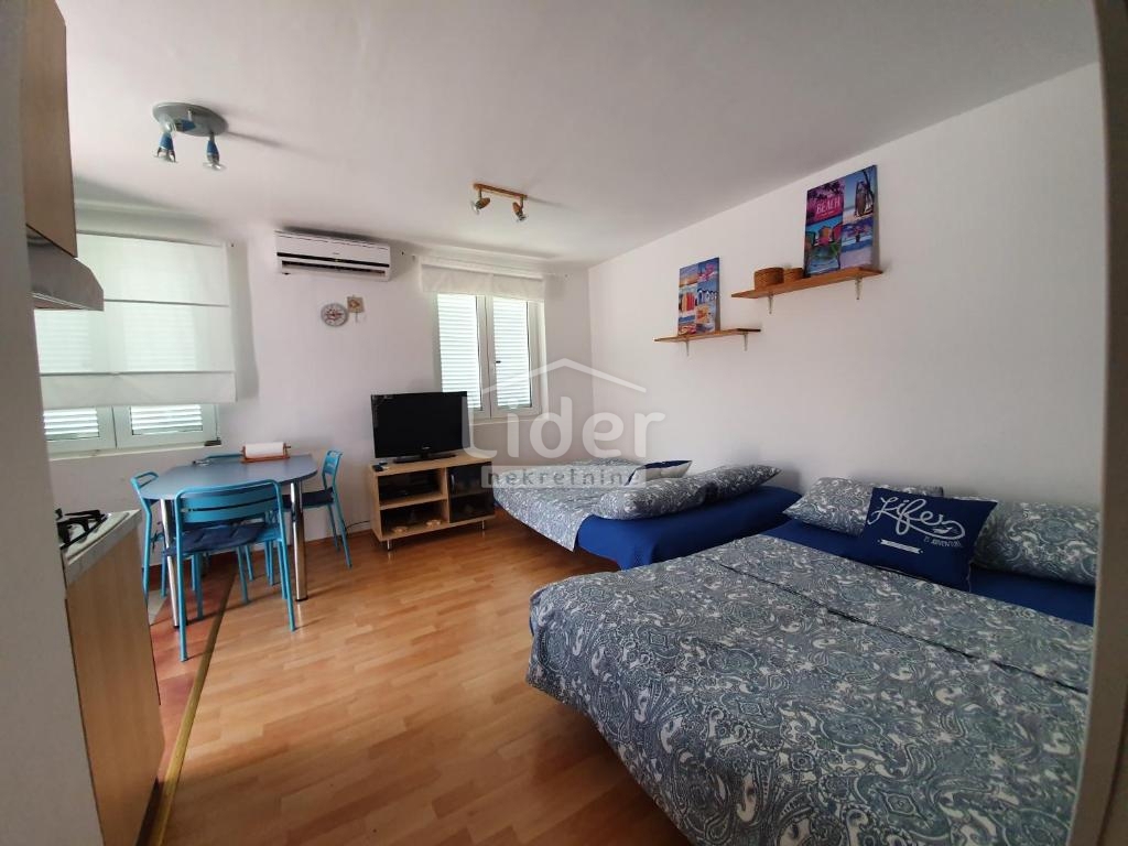 Apartma Novalja, 38m2