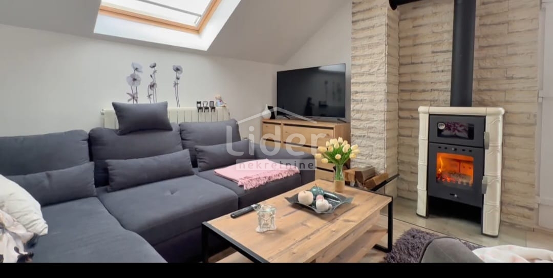 Hiša Ravna Gora, 345m2