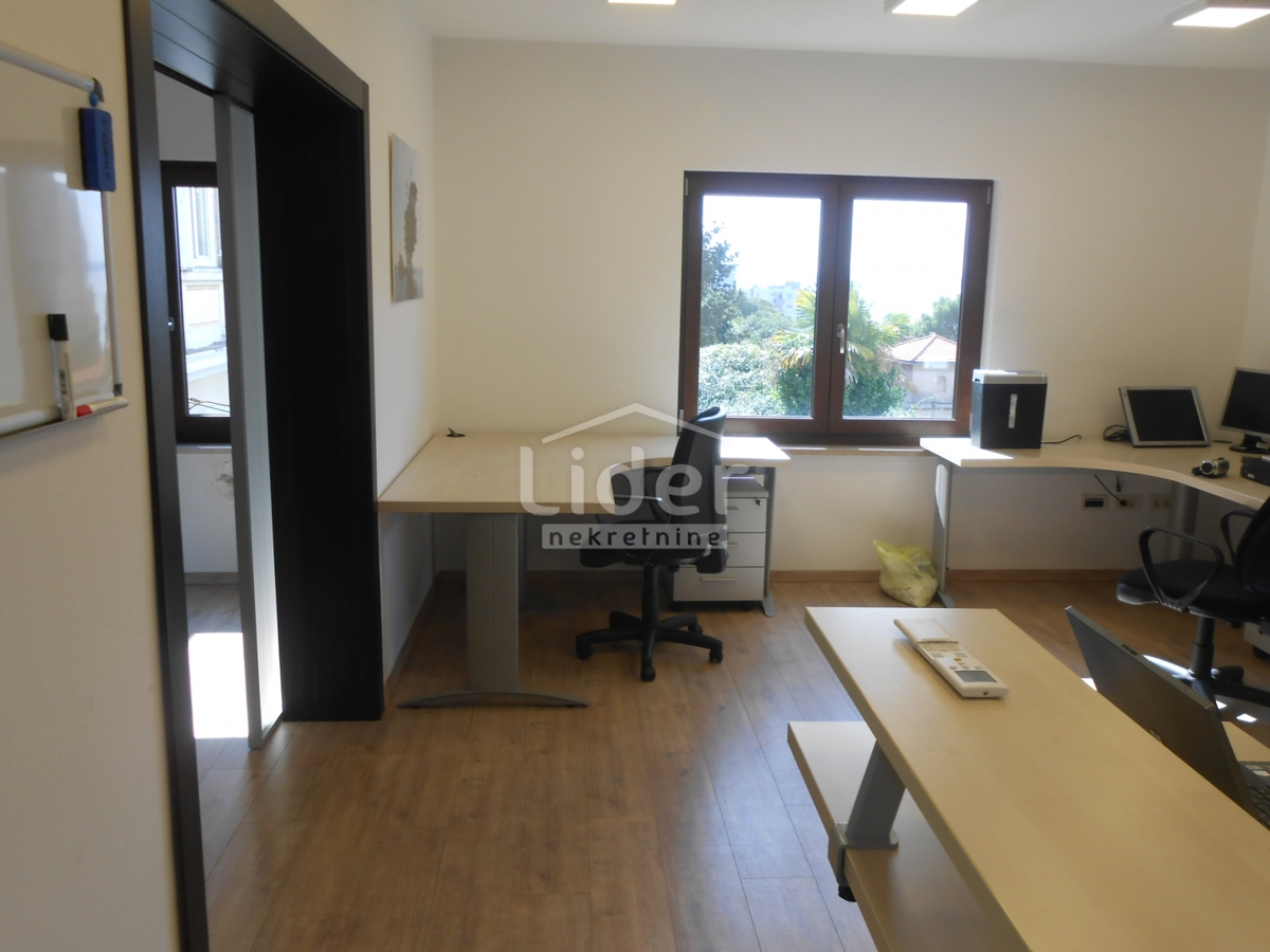 Hiša Bulevard, 211m2