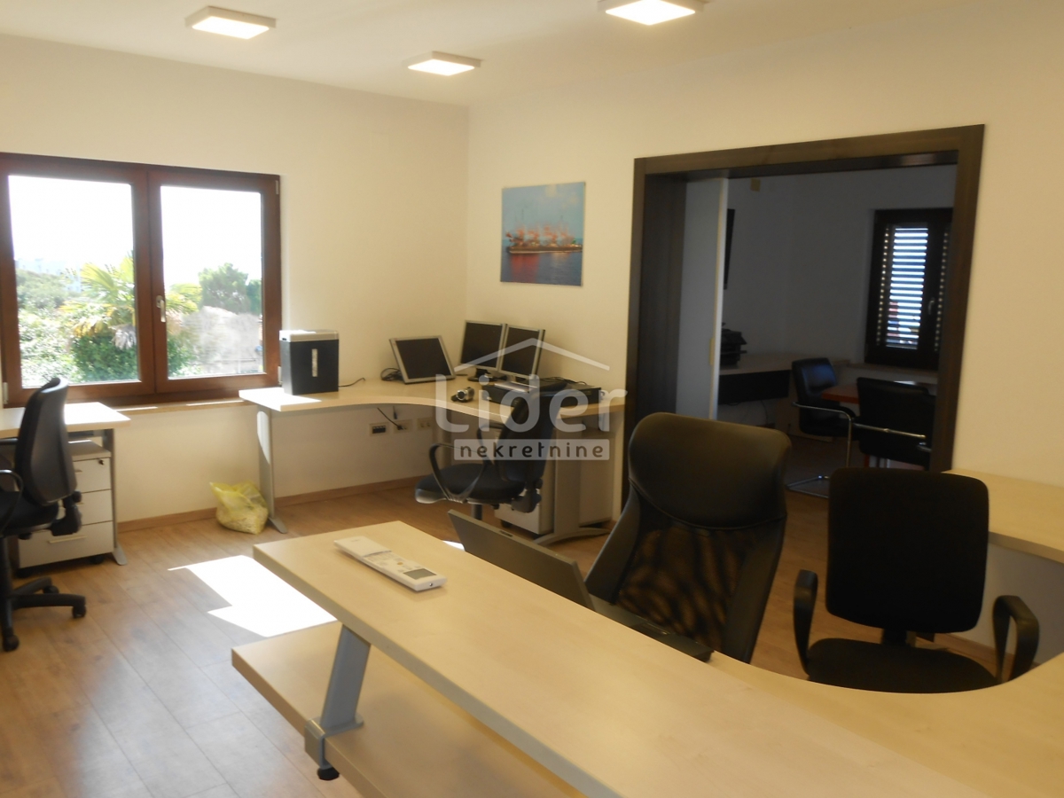 Hiša Bulevard, 211m2