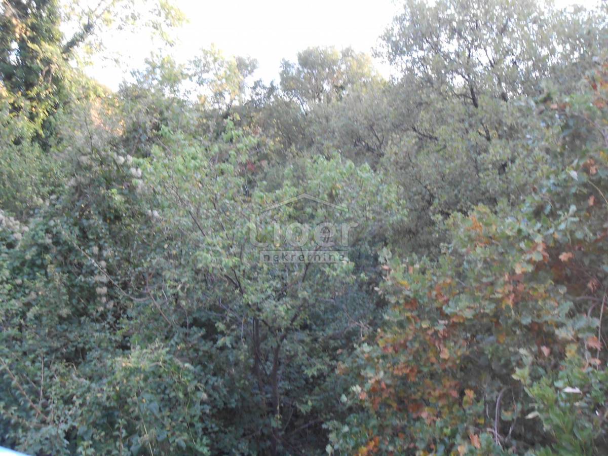 Zemljišče Rožmanići, 1651m2