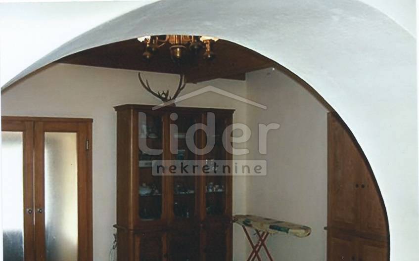 Hiša Gostinjac, 505m2