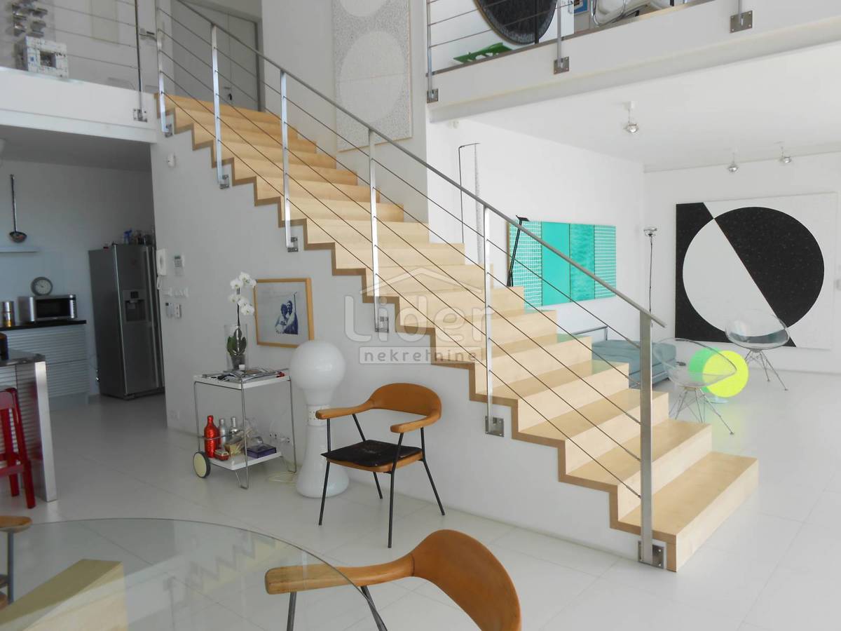 Hiša Kantrida, 550m2