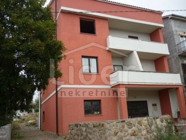 Hiša Kraljevica, 400m2