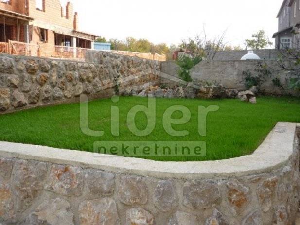 Hiša Kraljevica, 400m2